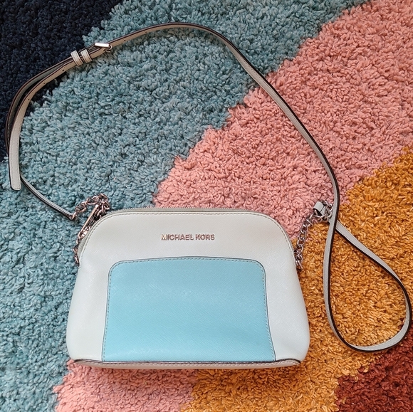 Michael Kors Cindy Large Crossbody - Picture 1 of 12